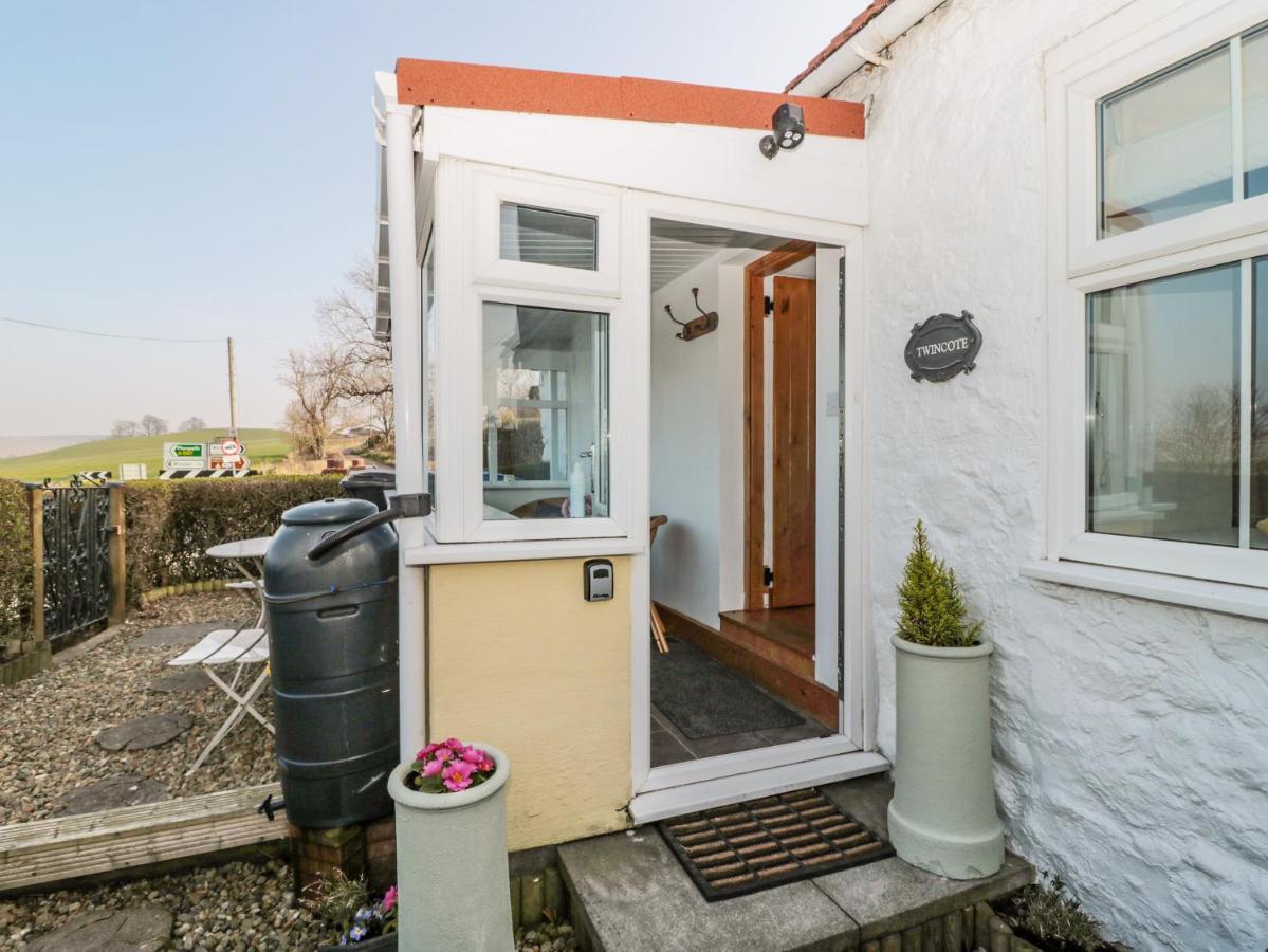 Twincote Villa Wooler Bagian luar foto